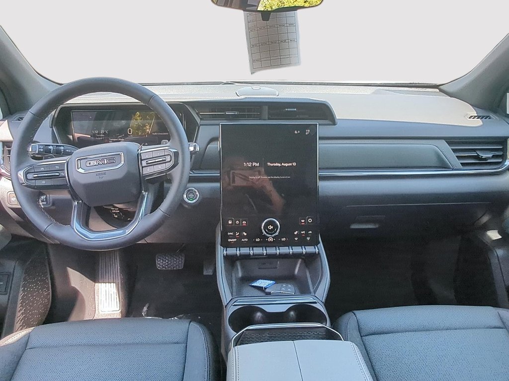 2027 GMC Terrain AT4 in Drummondville, Quebec - 9 - w1024h768px