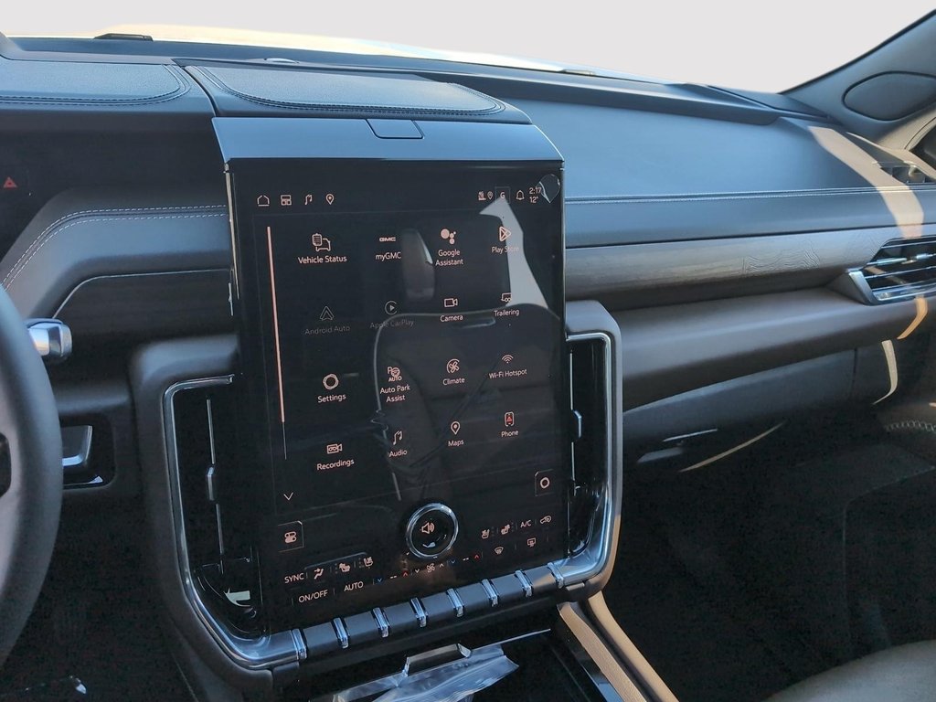 2026 GMC Yukon Denali Ultimate in Drummondville, Quebec - 18 - w1024h768px