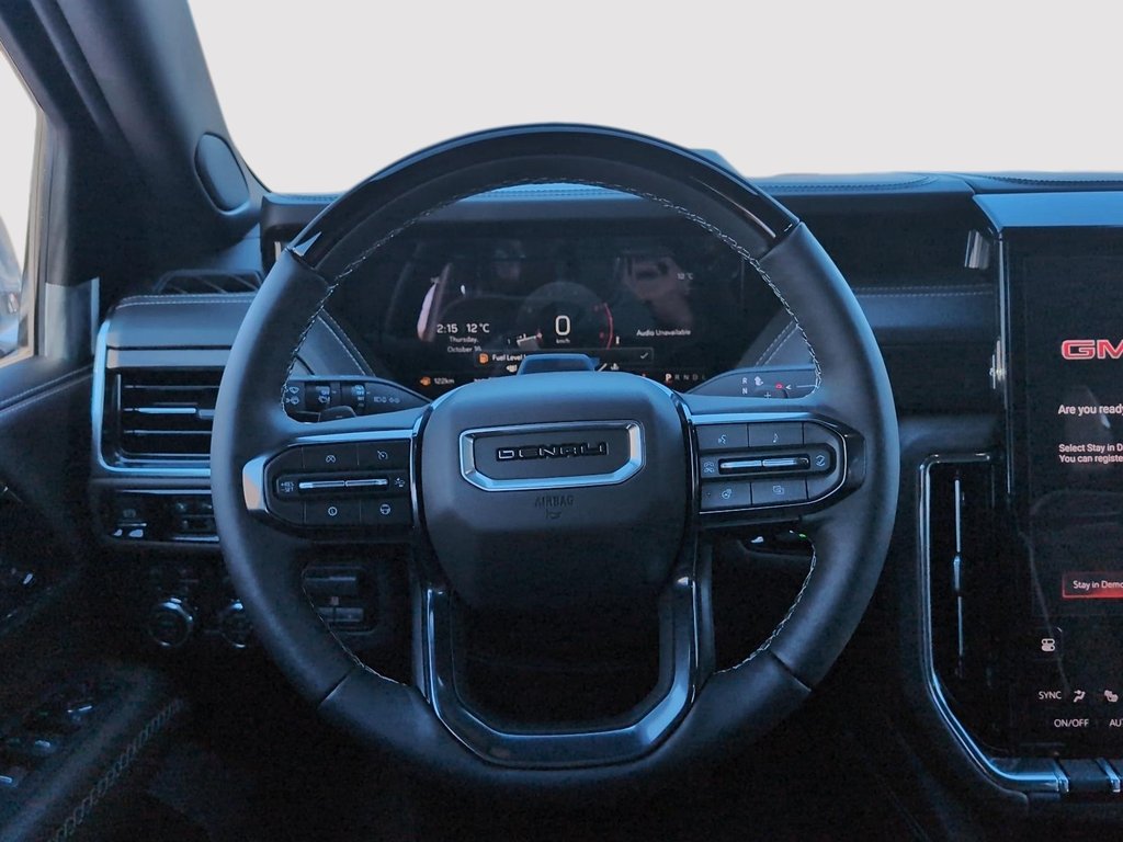 2026 GMC Yukon Denali Ultimate in Drummondville, Quebec - 12 - w1024h768px