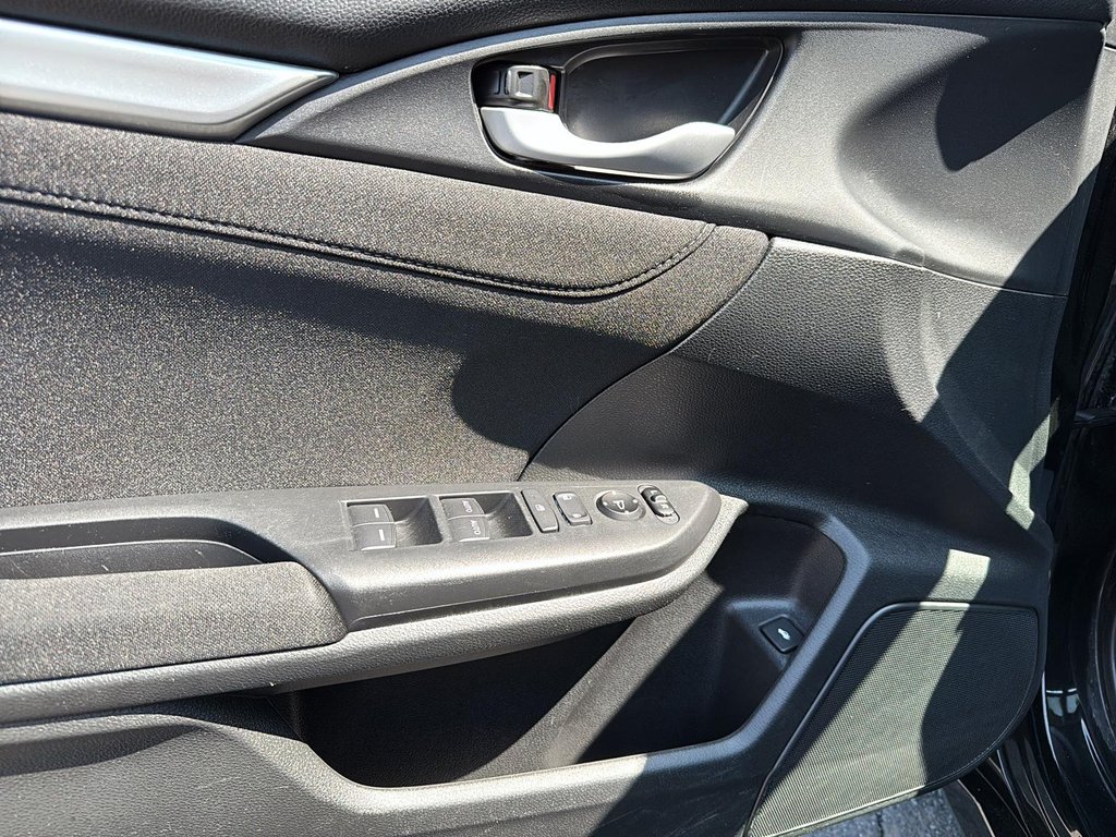 2020 Honda Civic Sedan in Drummondville, Quebec - 10 - w1024h768px