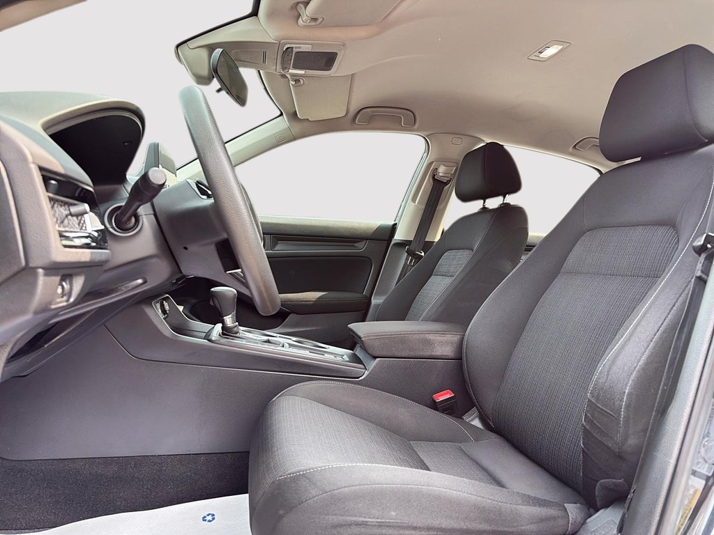 2022 Honda Civic Sedan LX in Drummondville, Quebec - 9 - w1024h768px