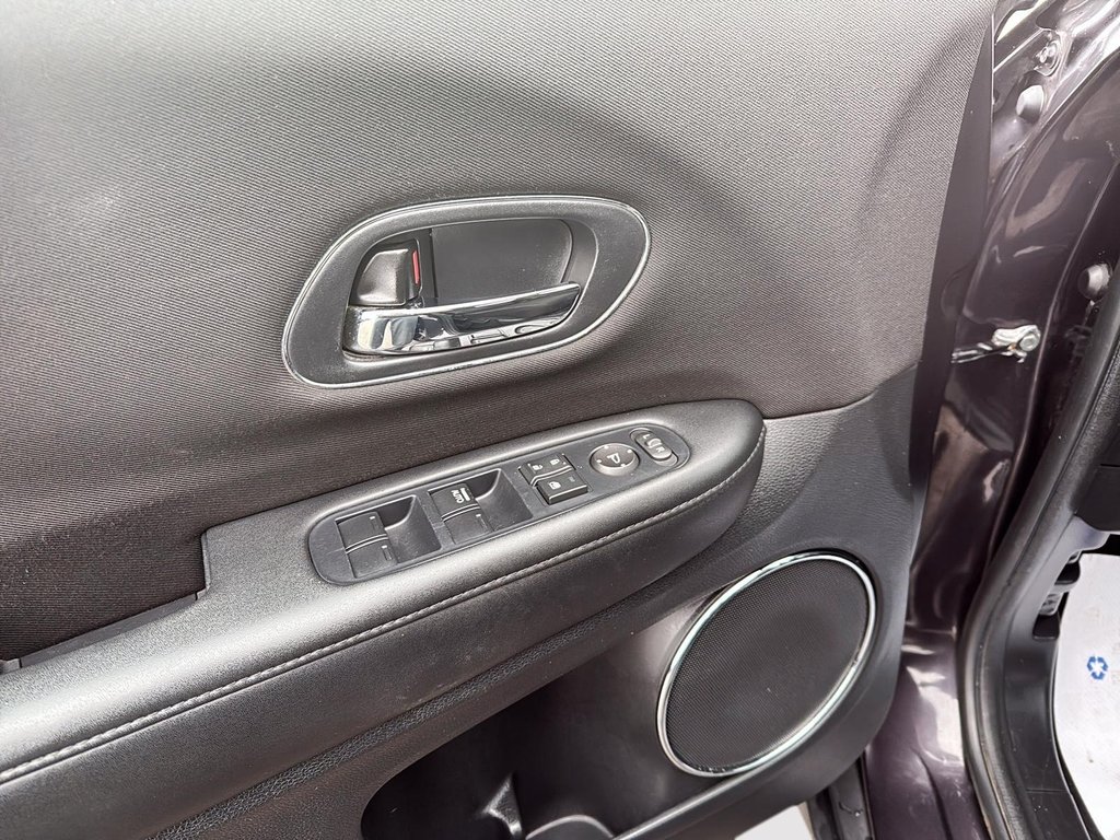 2017 Honda HR-V EX AWD in Drummondville, Quebec - 10 - w1024h768px