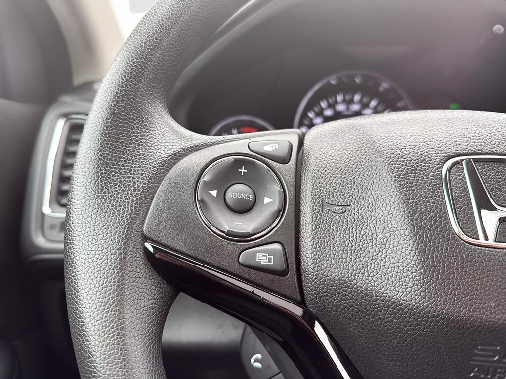 2017 Honda HR-V EX AWD in Drummondville, Quebec - 13 - w1024h768px