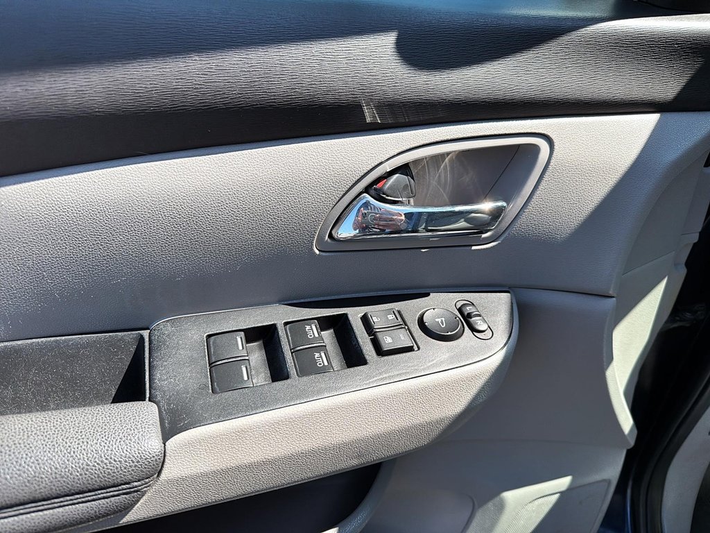 Honda Odyssey EX-L 2017 à Drummondville, Québec - 13 - w1024h768px