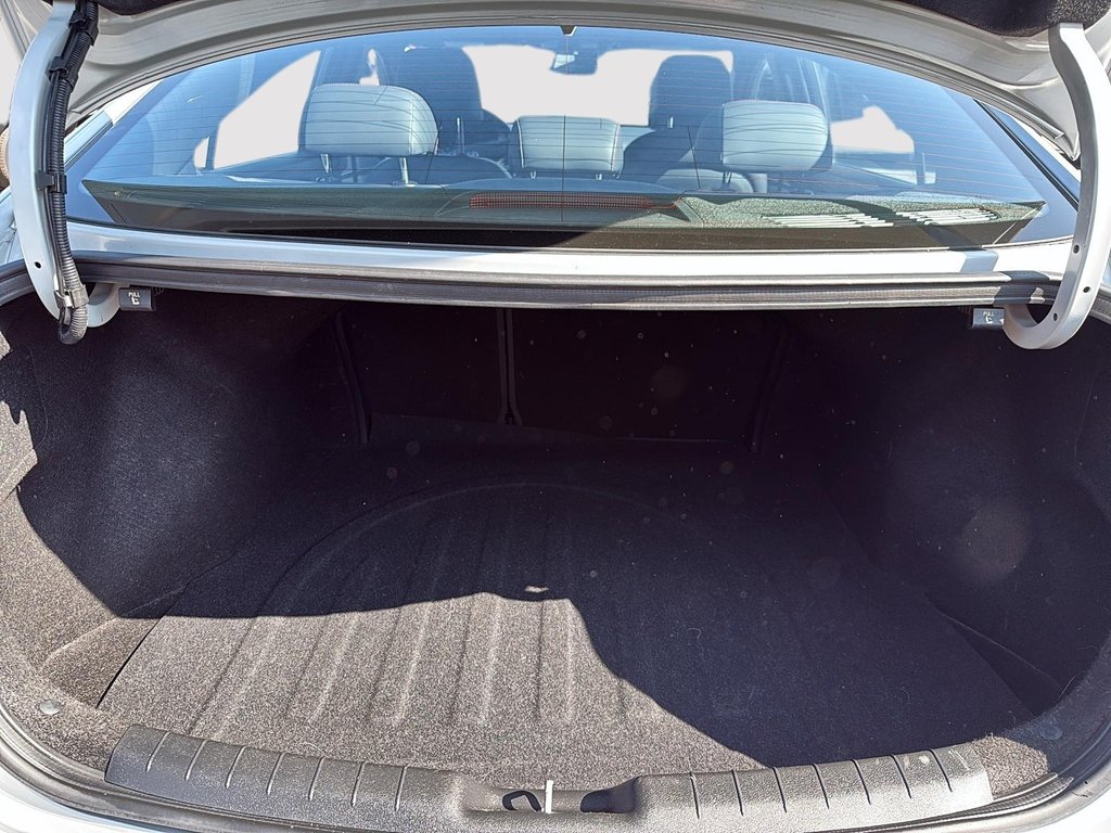 Hyundai Elantra Sport 2019 à Drummondville, Québec - 7 - w1024h768px