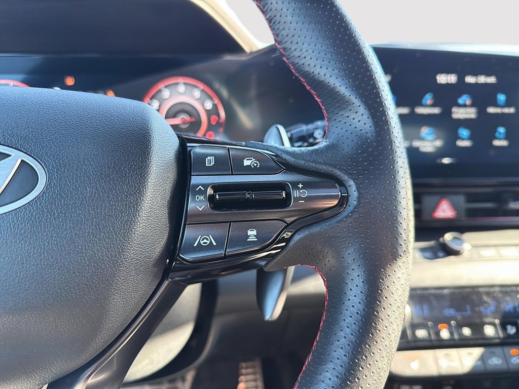 2025 Hyundai Elantra N Line Ultimate in Drummondville, Quebec - 16 - w1024h768px