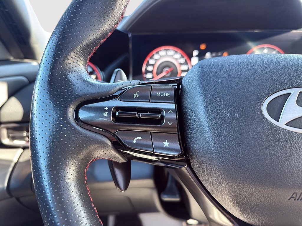 2025 Hyundai Elantra N Line Ultimate in Drummondville, Quebec - 15 - w1024h768px