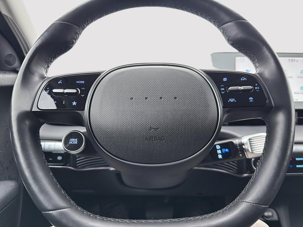 2024 Hyundai IONIQ 5 Preferred in Drummondville, Quebec - 14 - w1024h768px