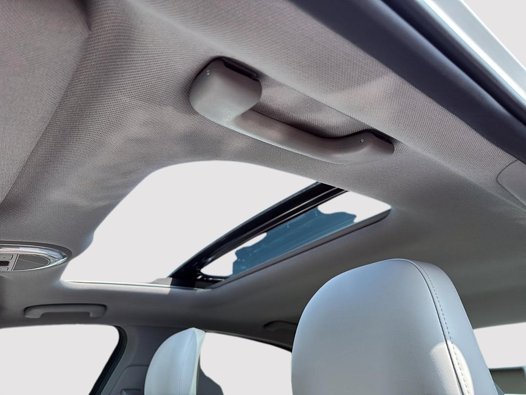 2024 Hyundai IONIQ 6 ULTIMATE LongRange AWD in Drummondville, Quebec - 20 - w1024h768px