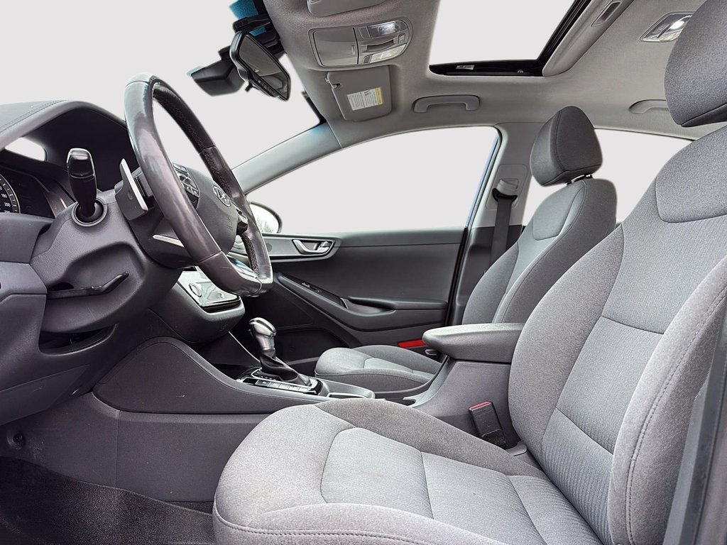 2022 Hyundai Ioniq Plug-In Hybrid Preferred in Drummondville, Quebec - 7 - w1024h768px