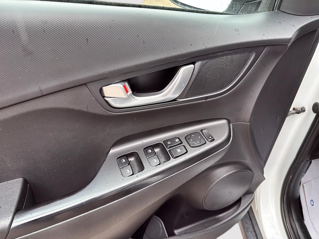 2022 Hyundai Kona Electric Preferred in Drummondville, Quebec - 11 - w1024h768px