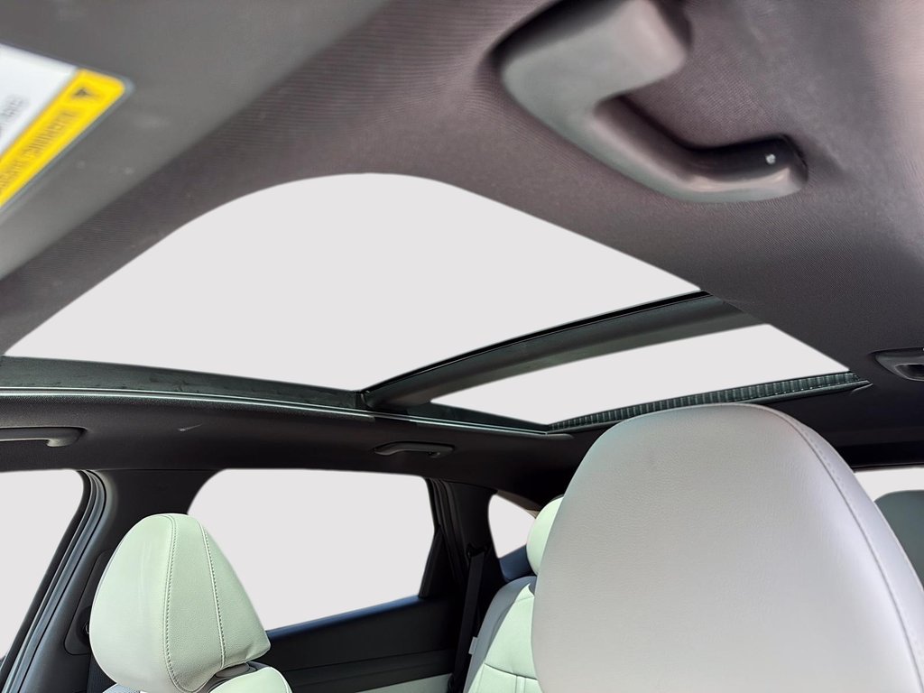 2025 Hyundai Tucson Hybrid Ultimate in Drummondville, Quebec - 14 - w1024h768px