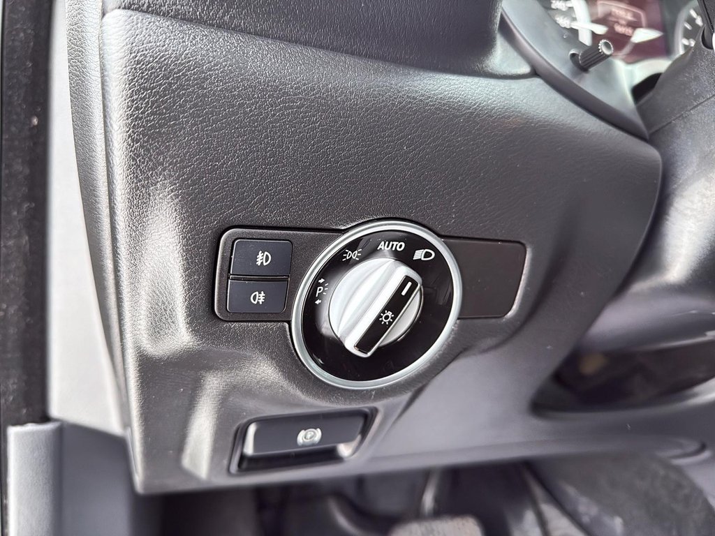 2018 Infiniti QX30 in Drummondville, Quebec - 12 - w1024h768px