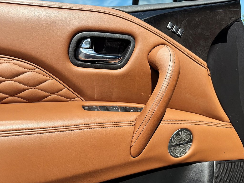 2022 Infiniti QX80 LUXE in Drummondville, Quebec - 13 - w1024h768px