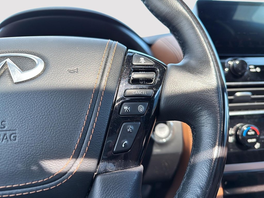 2022 Infiniti QX80 LUXE in Drummondville, Quebec - 17 - w1024h768px