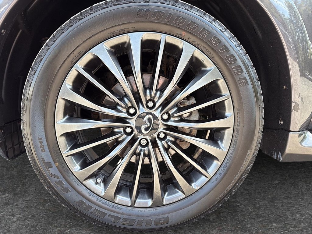 2022 Infiniti QX80 LUXE in Drummondville, Quebec - 7 - w1024h768px