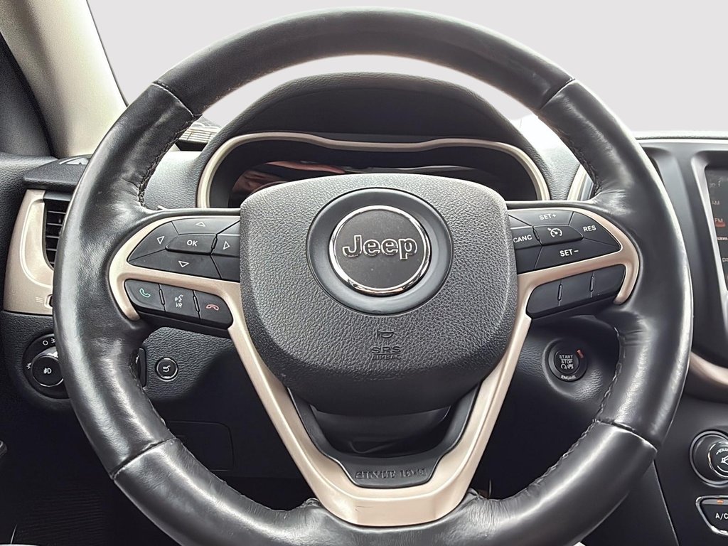 2016 Jeep Cherokee North in Drummondville, Quebec - 14 - w1024h768px