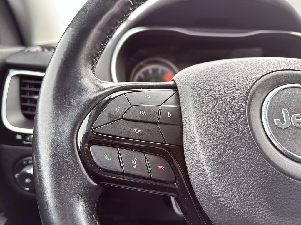 2020 Jeep Cherokee Altitude in Drummondville, Quebec - 13 - w1024h768px