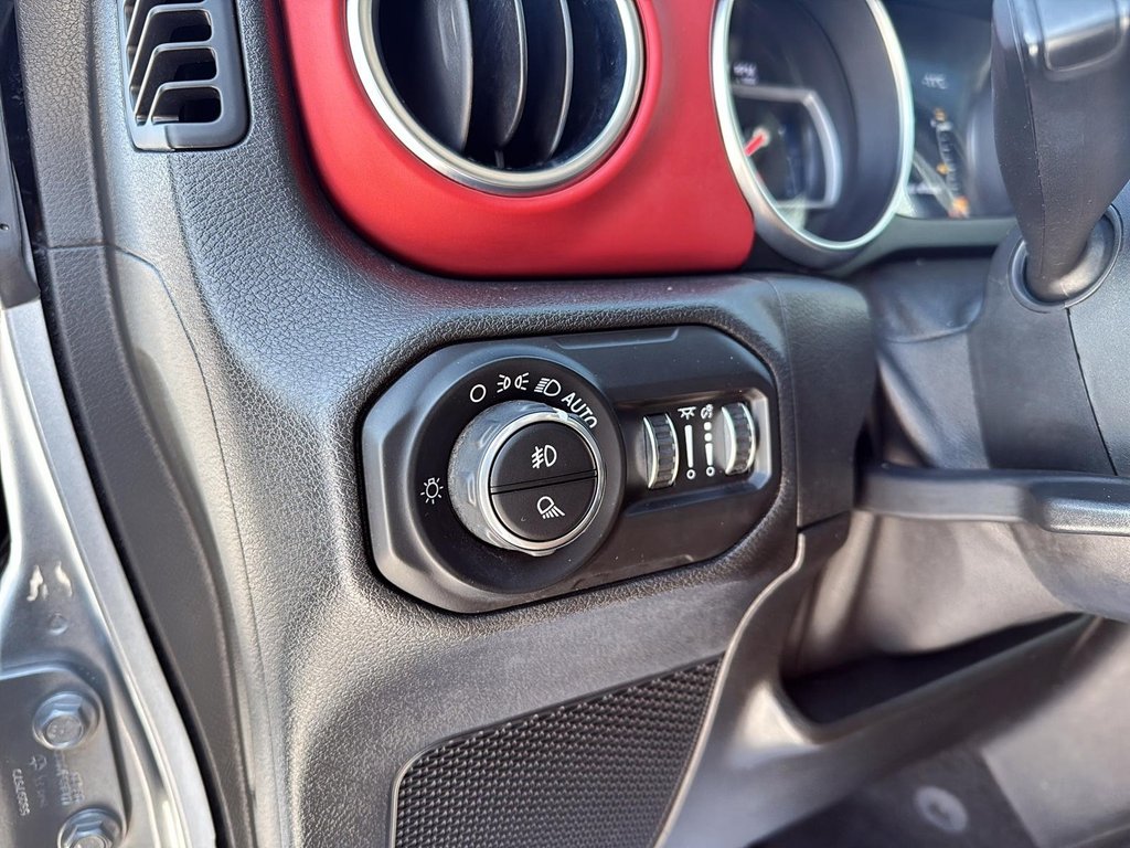 2021 Jeep Gladiator Rubicon in Drummondville, Quebec - 12 - w1024h768px