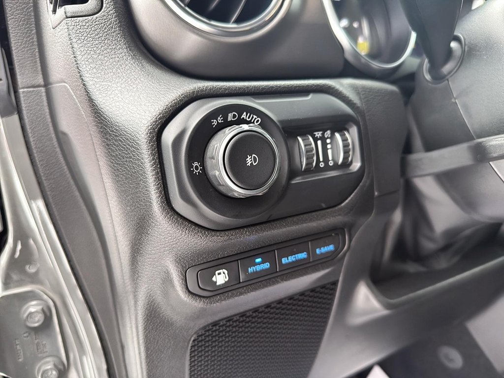 2022 Jeep Wrangler 4xe Unlimited Rubicon in Drummondville, Quebec - 11 - w1024h768px