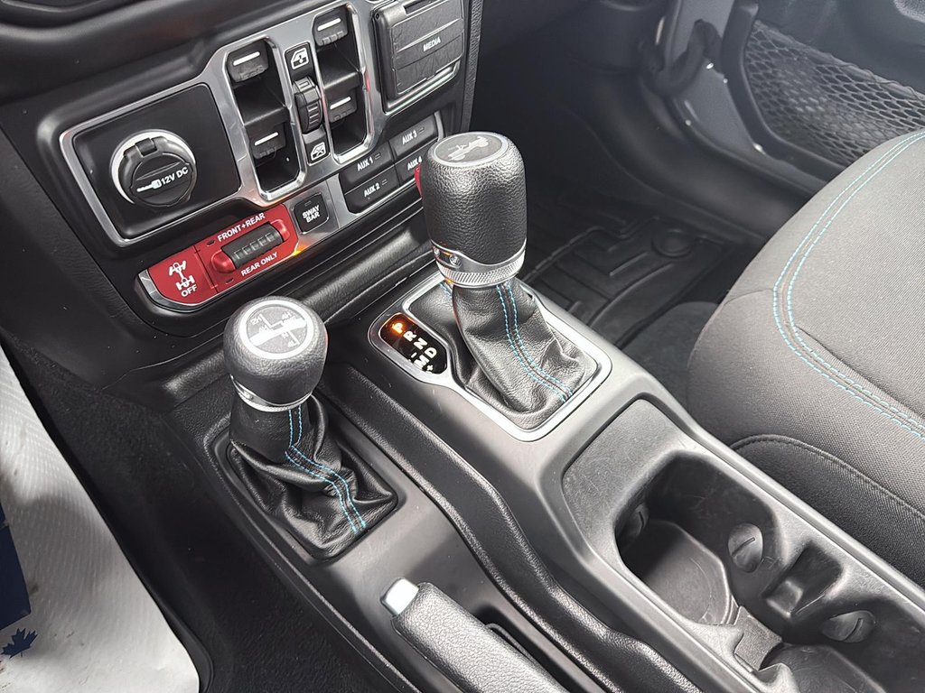 2022 Jeep Wrangler 4xe Unlimited Rubicon in Drummondville, Quebec - 18 - w1024h768px