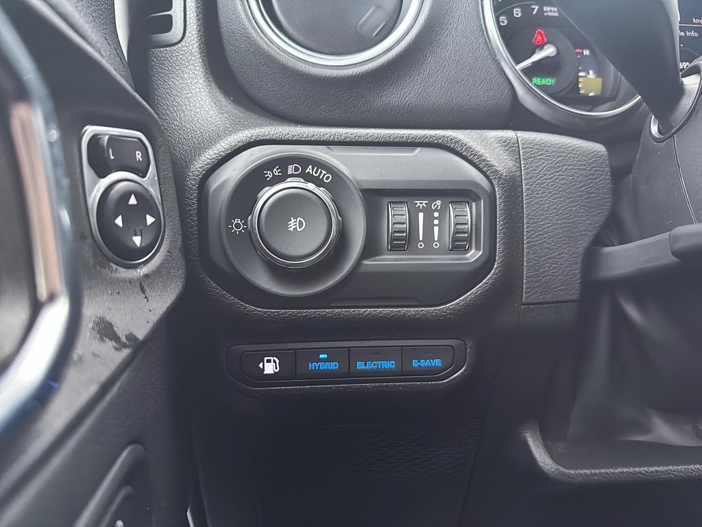 2022 Jeep Wrangler 4xe UNLIMITED SAHARA | TOIT SKY ONE TOUCH in Drummondville, Quebec - 12 - w1024h768px