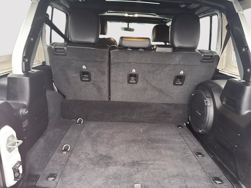 2022 Jeep Wrangler 4xe UNLIMITED SAHARA | TOIT SKY ONE TOUCH in Drummondville, Quebec - 6 - w1024h768px