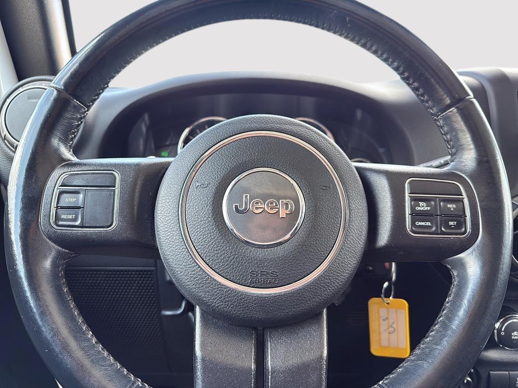 2018 Jeep WRANGLER JK UNLIMITED Sport in Drummondville, Quebec - 11 - w1024h768px