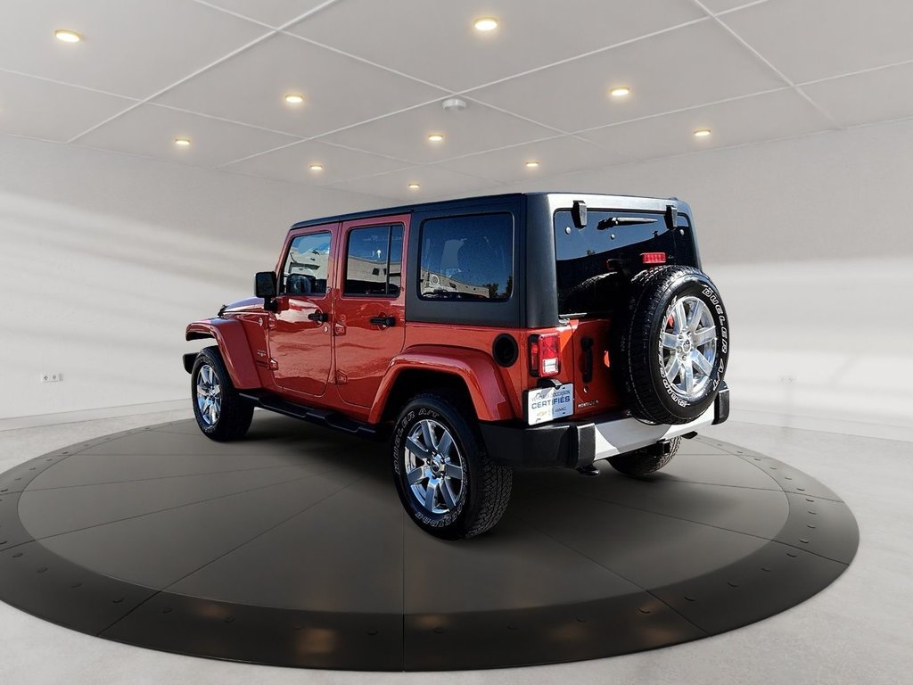 2015  Wrangler Unlimited SAHARA 2 TOIT ! in Drummondville, Quebec - 4 - w1024h768px