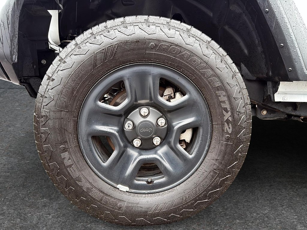 2024 Jeep Wrangler Sport Climatiseur in Drummondville, Quebec - 7 - w1024h768px