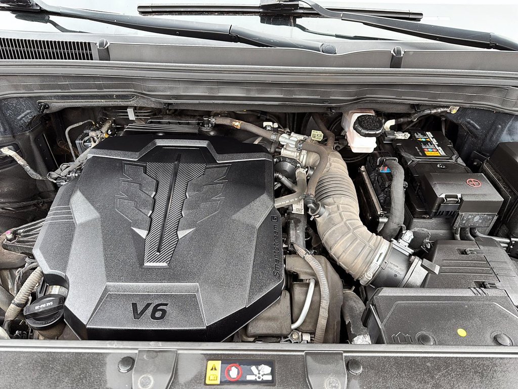 2022 Kia Carnival LX in Drummondville, Quebec - 8 - w1024h768px