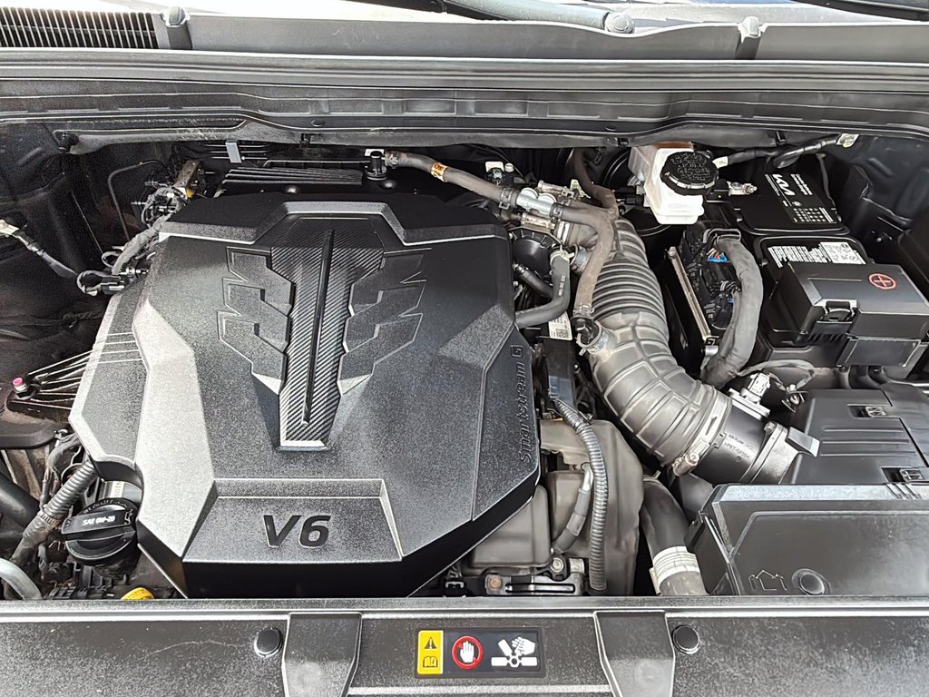 2023 Kia Carnival LX in Drummondville, Quebec - 8 - w1024h768px