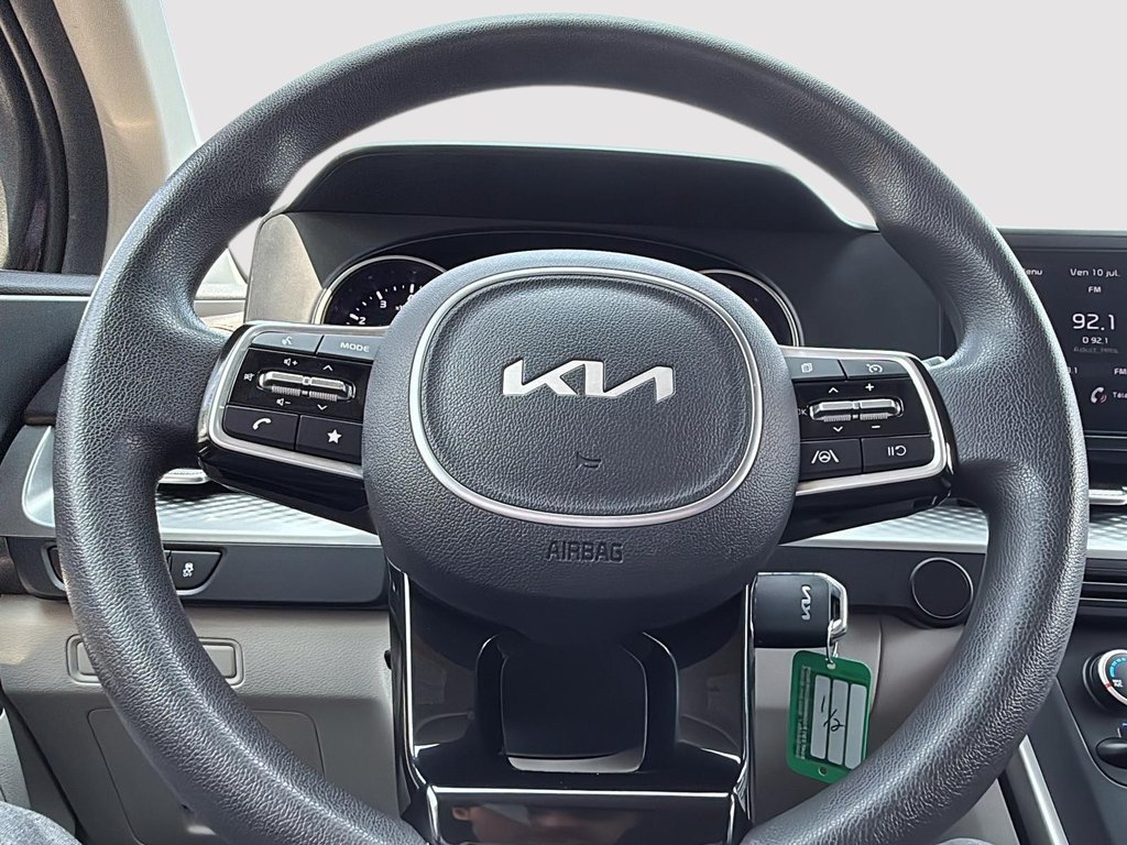 2023 Kia Carnival in Drummondville, Quebec - 15 - w1024h768px