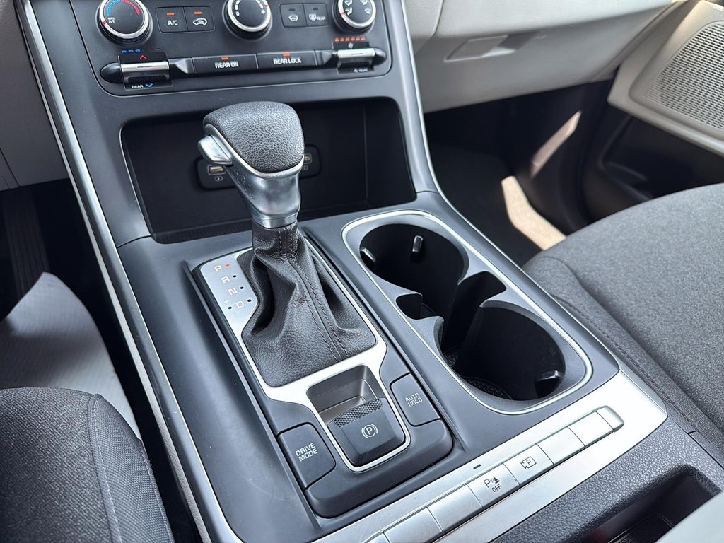 2023 Kia Carnival in Drummondville, Quebec - 20 - w1024h768px