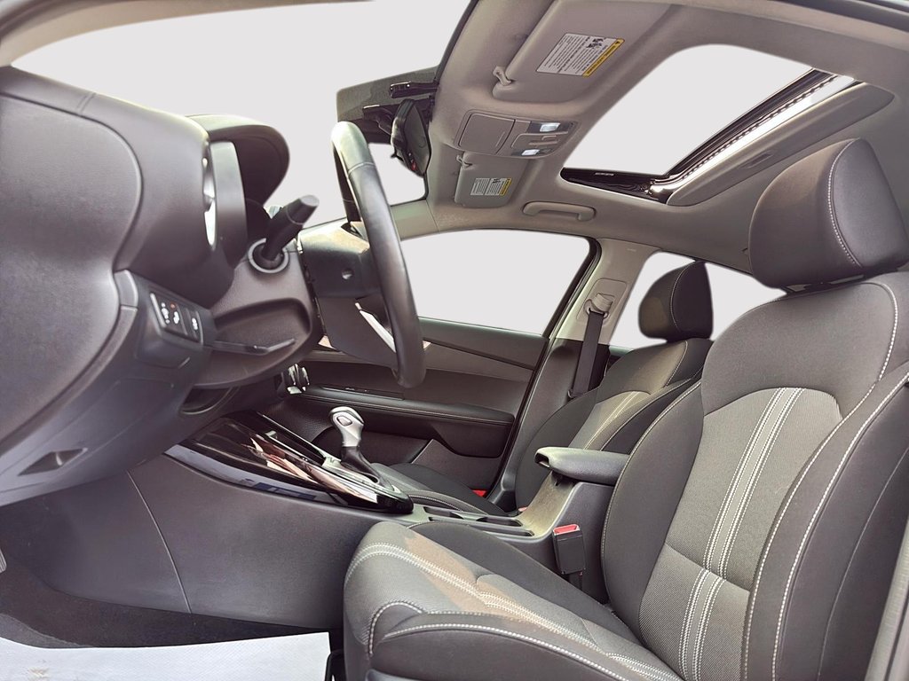 2024 Kia Forte EX+ in Drummondville, Quebec - 8 - w1024h768px