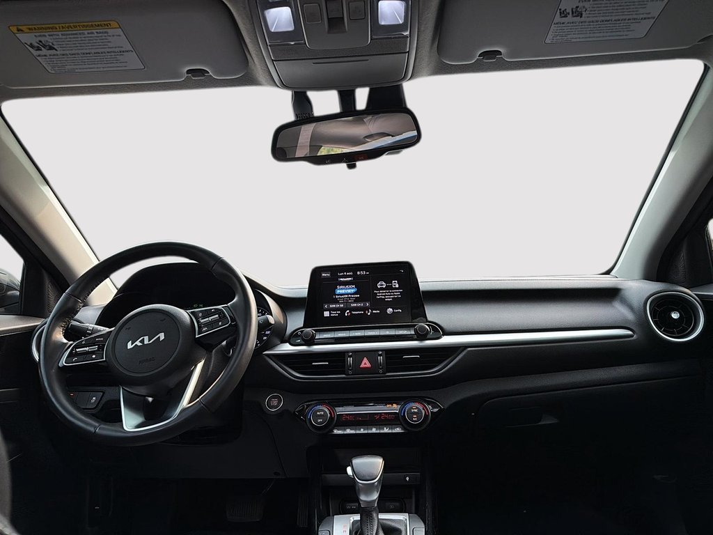 2024 Kia Forte EX+ in Drummondville, Quebec - 9 - w1024h768px