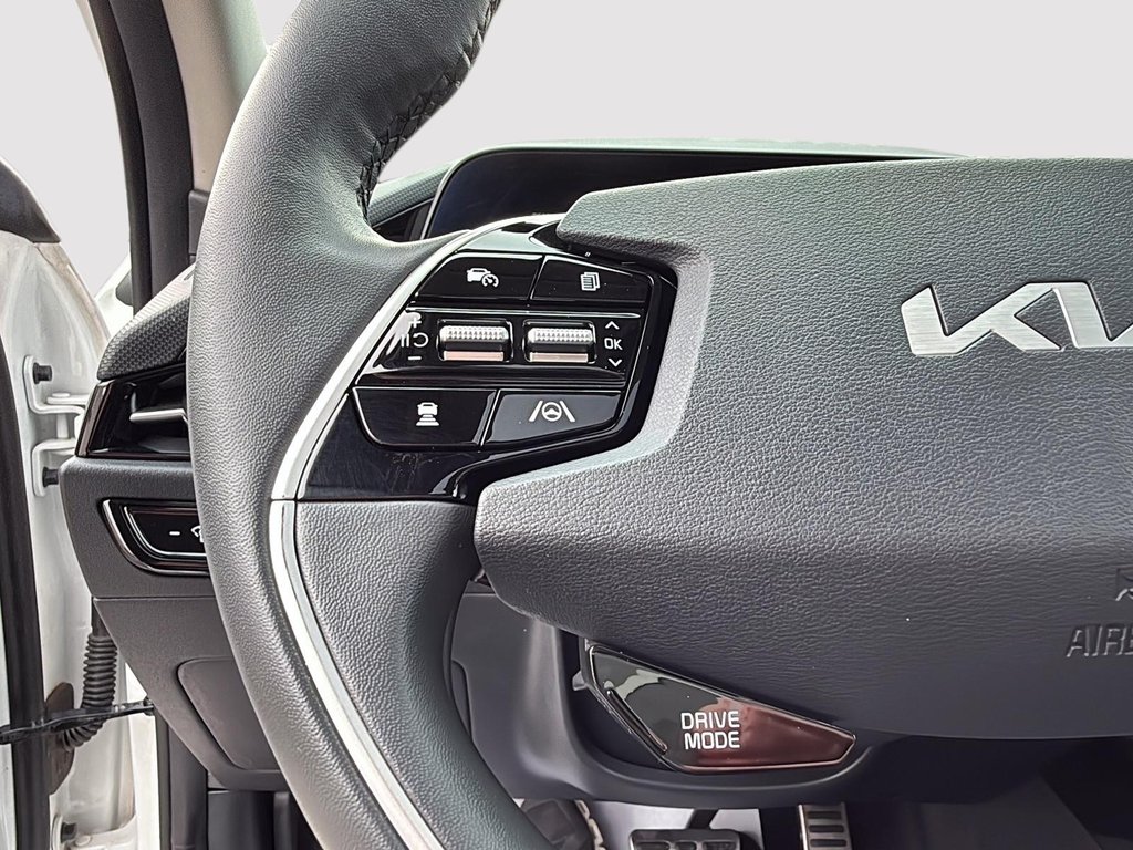 Kia Niro EV Limited 2023 à Drummondville, Québec - 15 - w1024h768px