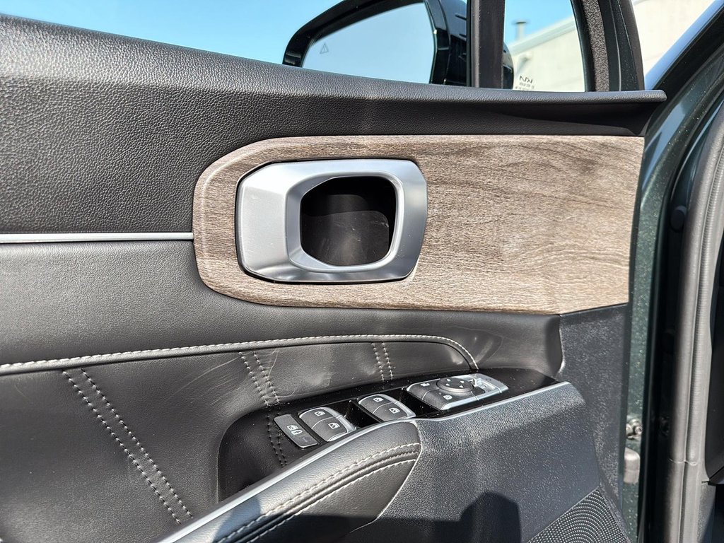 2022 Kia Sorento in Drummondville, Quebec - 13 - w1024h768px