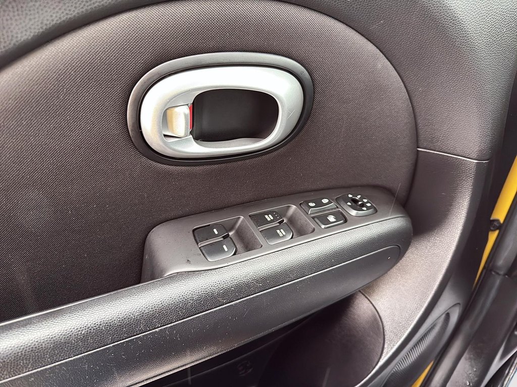 Kia Soul EX 2015 à Drummondville, Québec - 12 - w1024h768px