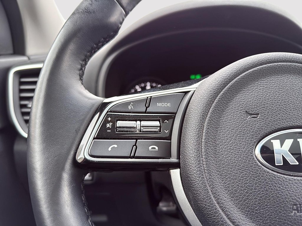 2022 Kia Sportage in Drummondville, Quebec - 15 - w1024h768px