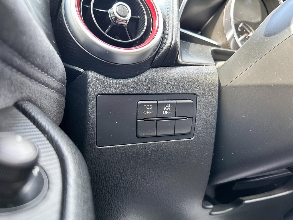 2019  CX-3 AWD GT in Drummondville, Quebec - 19 - w1024h768px