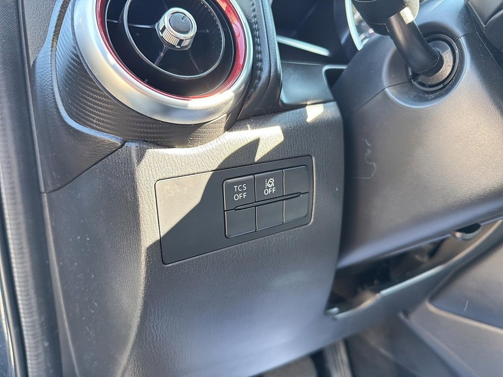2019 Mazda CX-3 GT in Drummondville, Quebec - 13 - w1024h768px