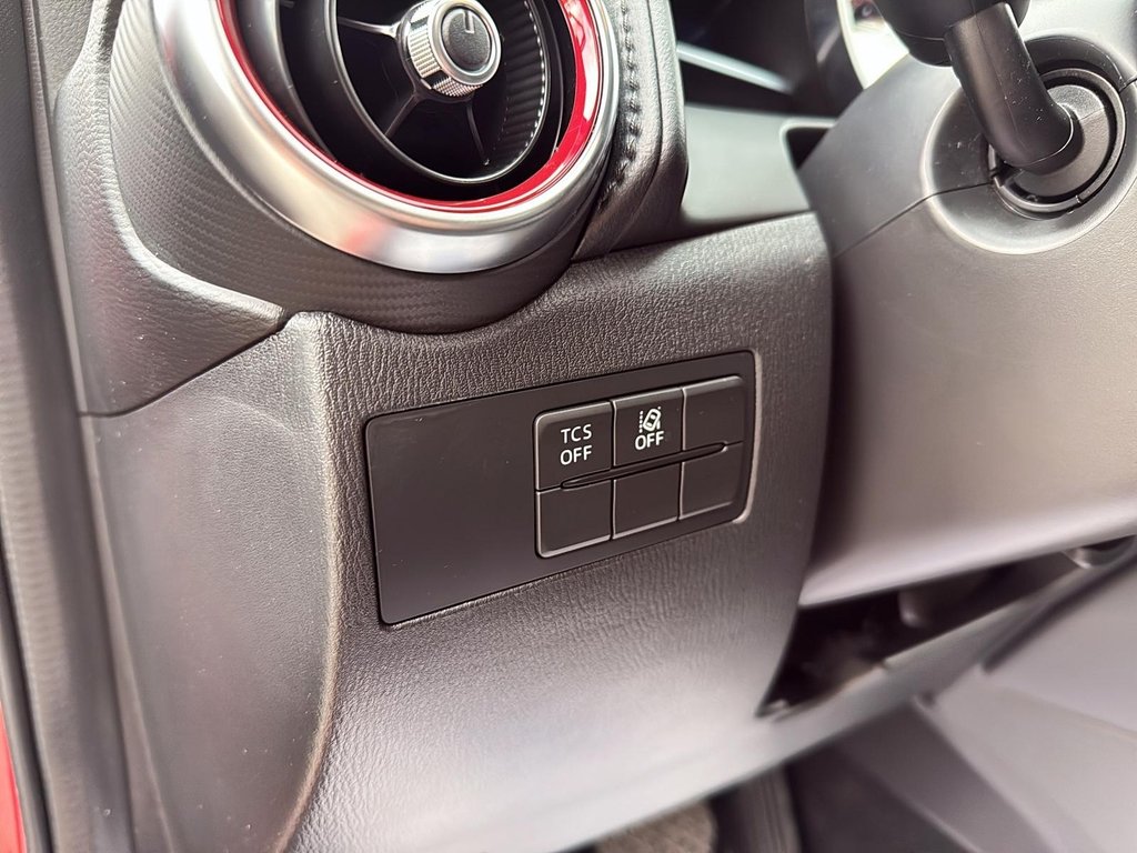 2019 Mazda CX-3 GT in Drummondville, Quebec - 13 - w1024h768px