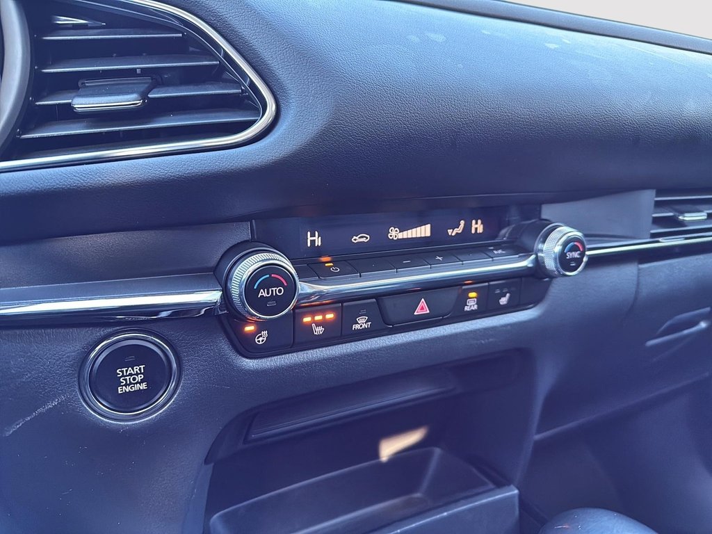 2023 Mazda CX-30 GT w/Turbo in Drummondville, Quebec - 16 - w1024h768px