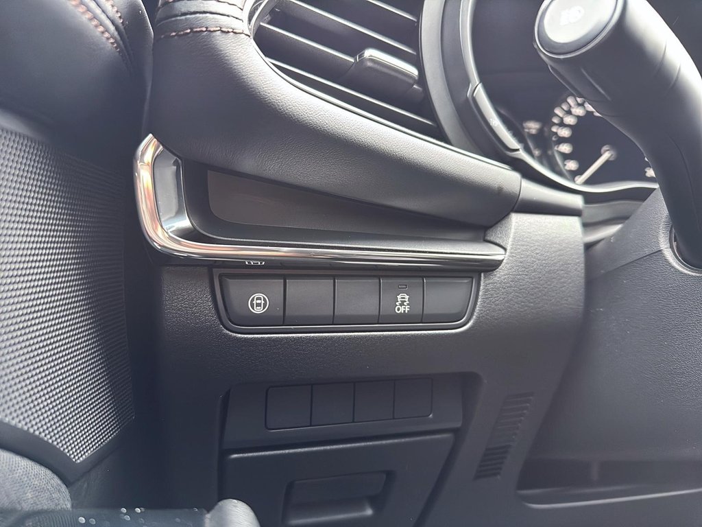 2019 Mazda 3 Sport GS in Drummondville, Quebec - 10 - w1024h768px