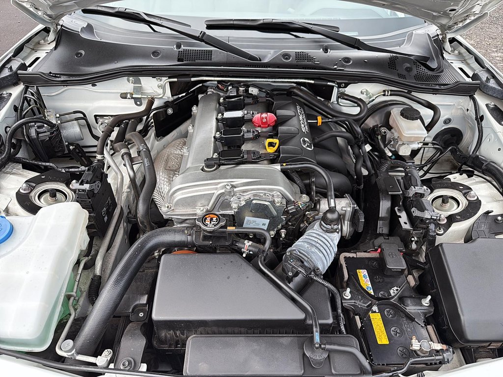 2019 Mazda MX-5 GT in Drummondville, Quebec - 11 - w1024h768px