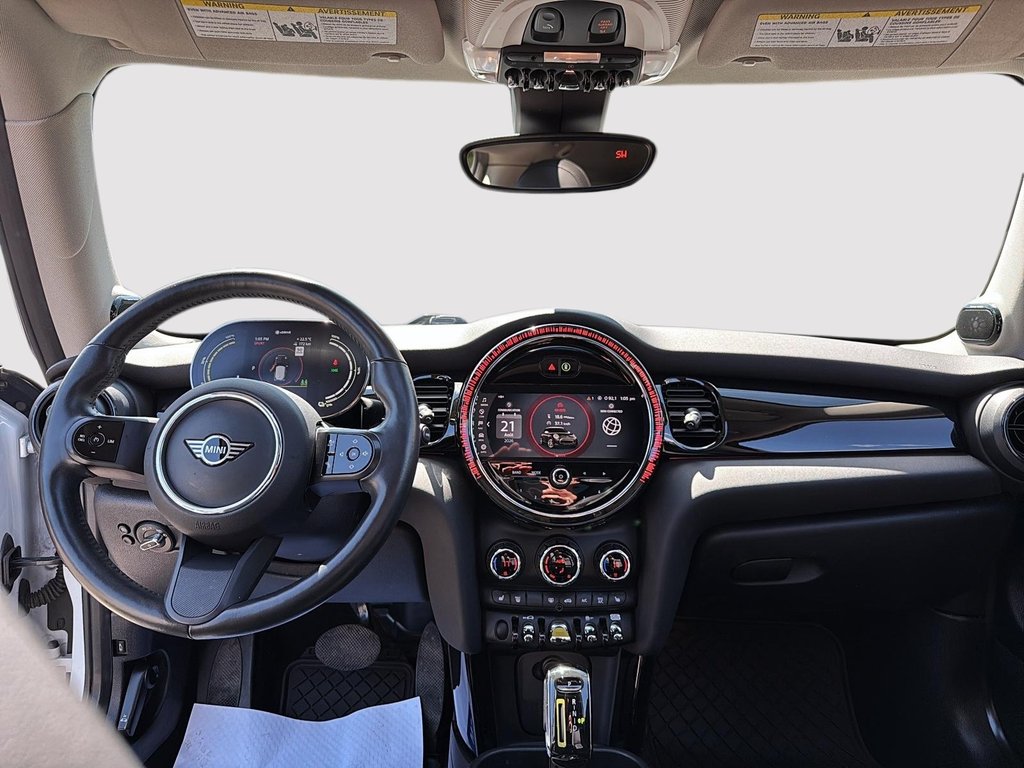 2024 MINI 3 Door Cooper SE in Drummondville, Quebec - 11 - w1024h768px