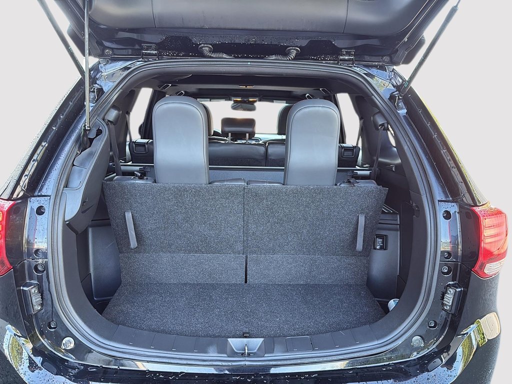2020 Mitsubishi Outlander SEL S-AWC in Drummondville, Quebec - 6 - w1024h768px