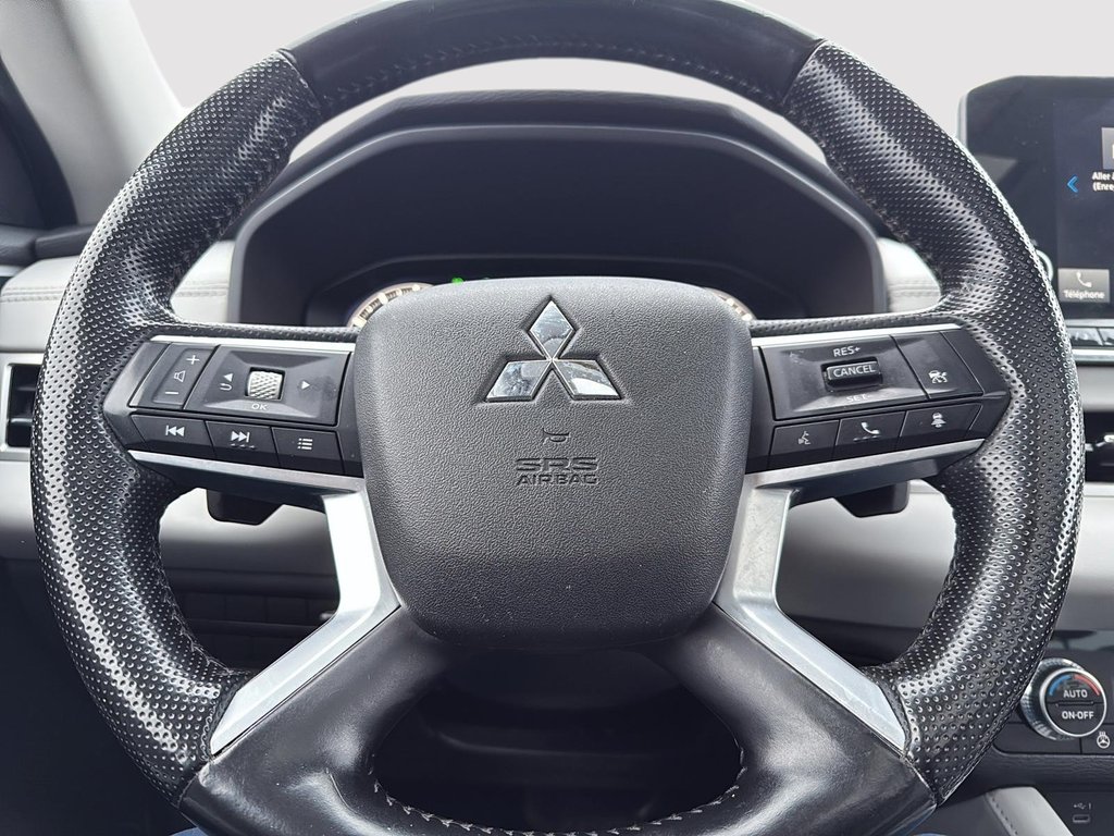 2022 Mitsubishi Outlander in Drummondville, Quebec - 12 - w1024h768px