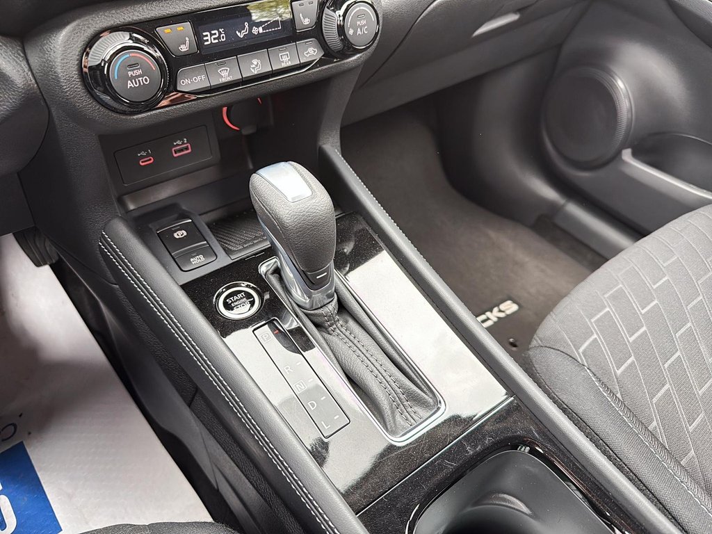 2025 Nissan Kicks Play SV in Drummondville, Quebec - 19 - w1024h768px